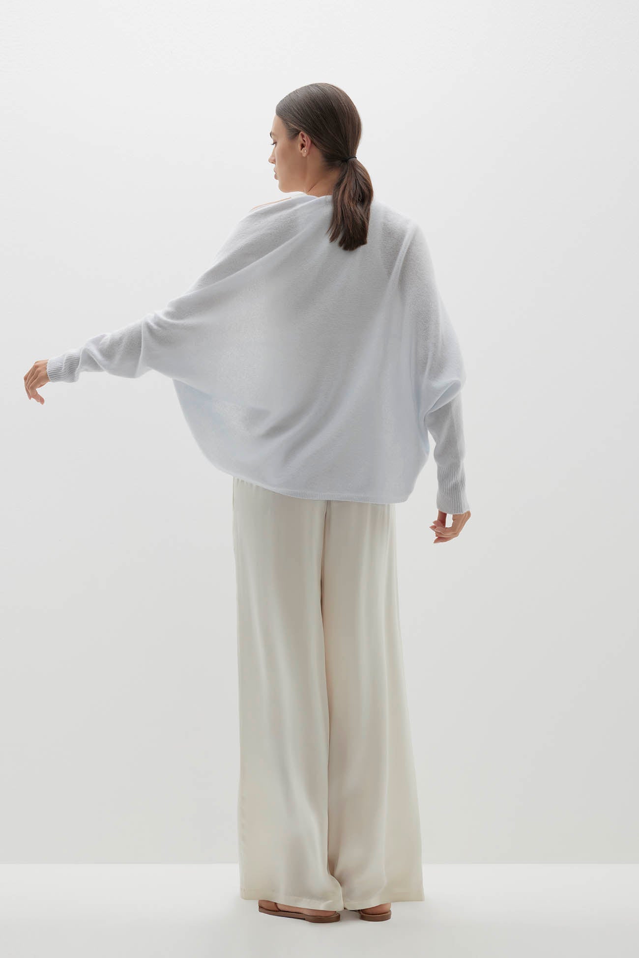 MELI FEATHERWEIGHT CASHMERE SHRUG