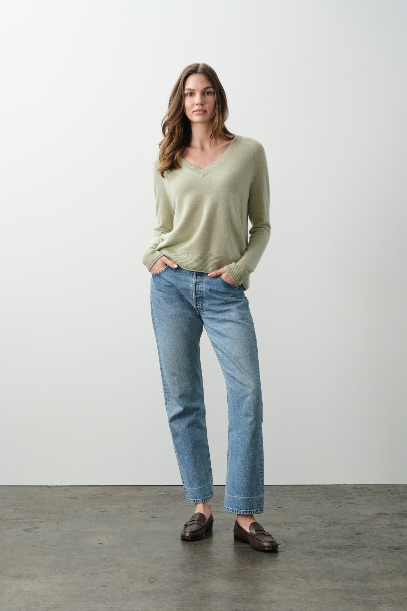 HARLYN CASHMERE V-NECK SWEATER