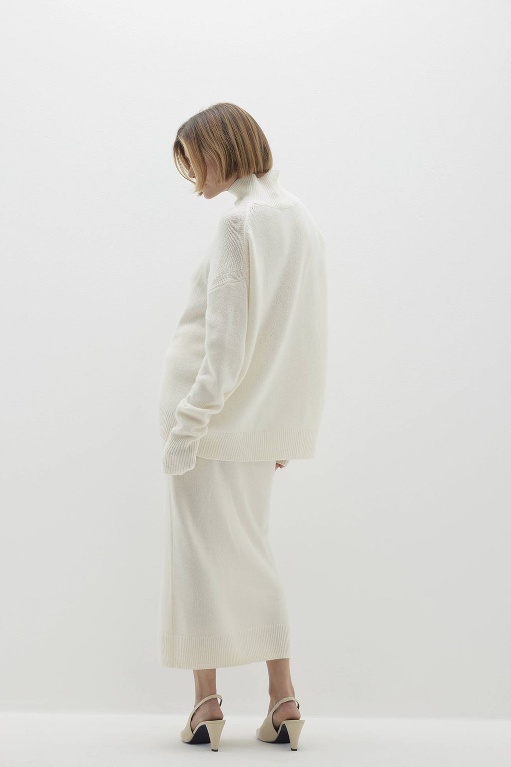 JOSLYN TURTLENECK CASHMERE SWEATER